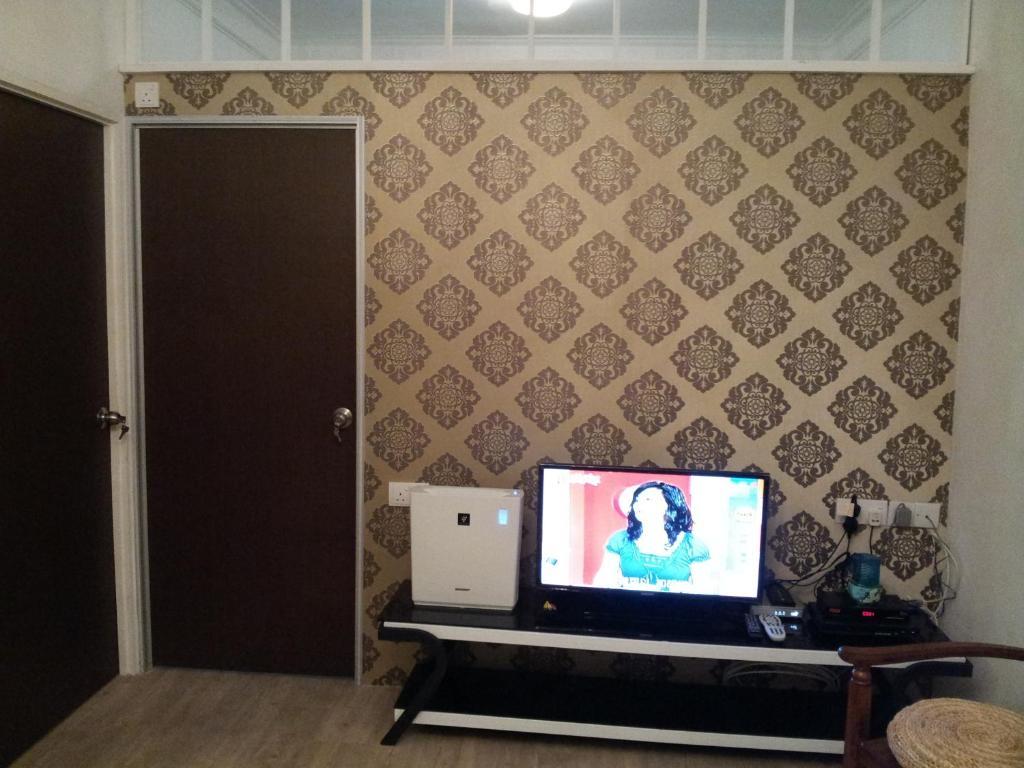 Fastbook Bendera Home 8 & 10Pax Apartment Ayer Itam